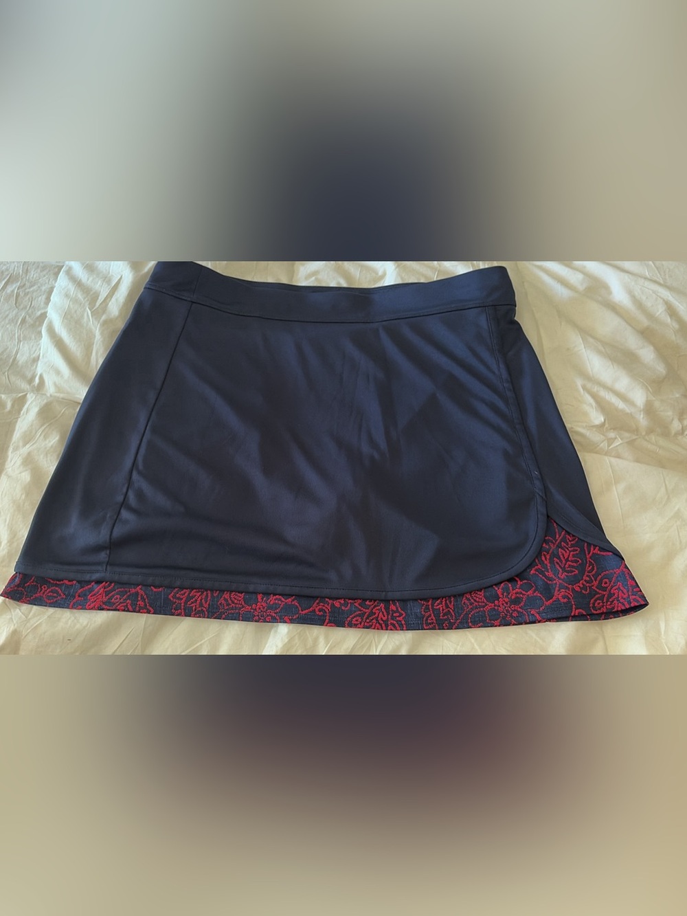 Callaway L Navy pickleball/golf/tennis Skort with Red Floral Trim